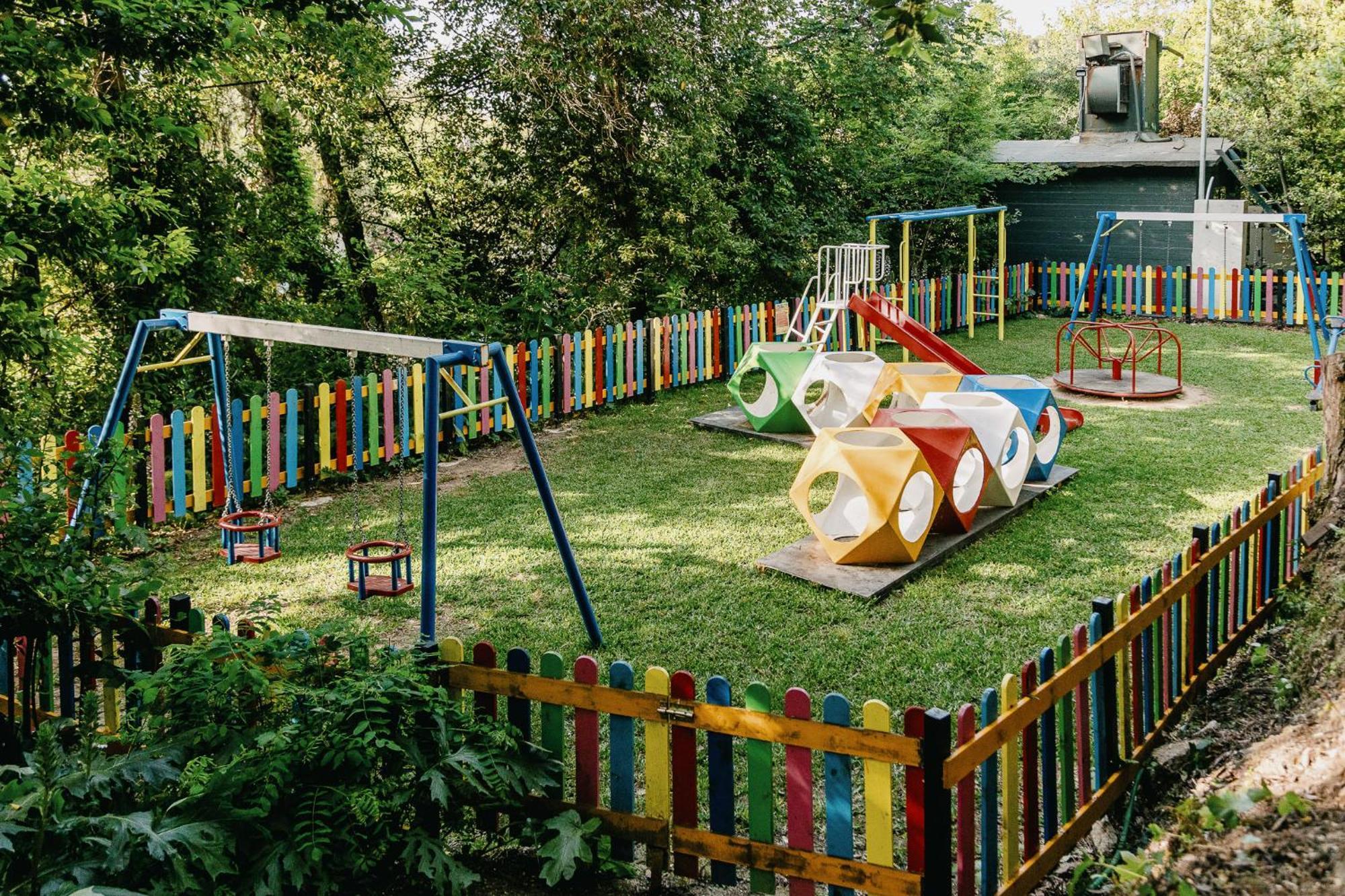 코르푸 홀리데이 팰리스 호텔 페라마 외부 사진 Playground in Belgrade